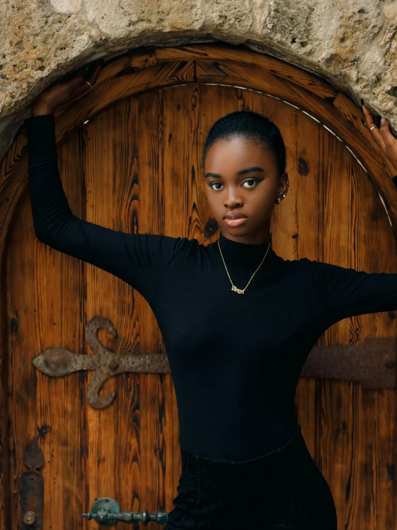 Velora Flex Long Sleeves Black T-shirt — 6 Velora Flex Long Sleeves Black T-shirt — modest black long-sleeve top, look 6